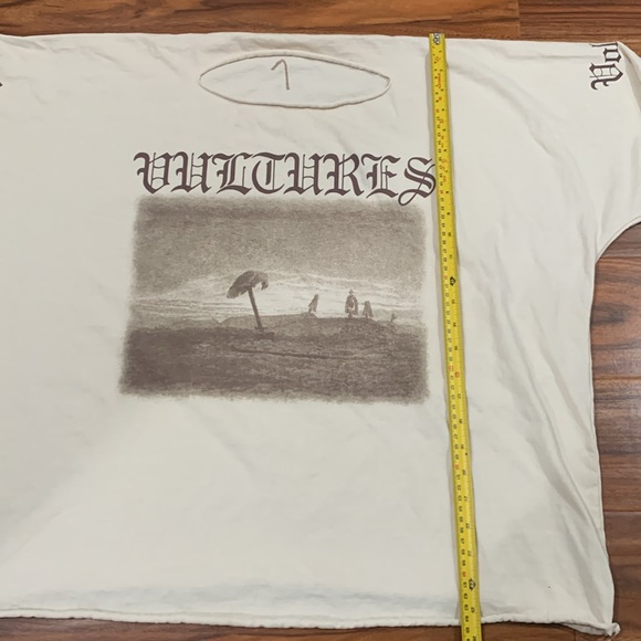 YEEZY VOLUME 1 “VULTURES” Longsleeve - MENS SIZE, SEE MEASUREMENTS - Picture 15 of 16